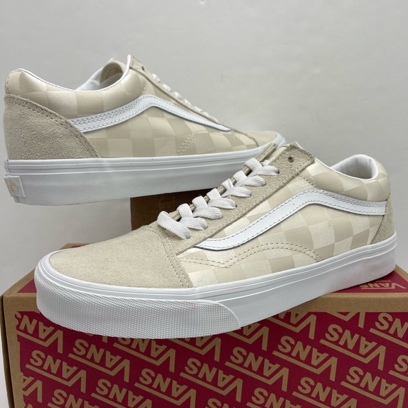 Vans Men’s Old Skool
Satin Checkerboard Turtle Sneakers 
VN000D5NDJR - Picture 8 of 16